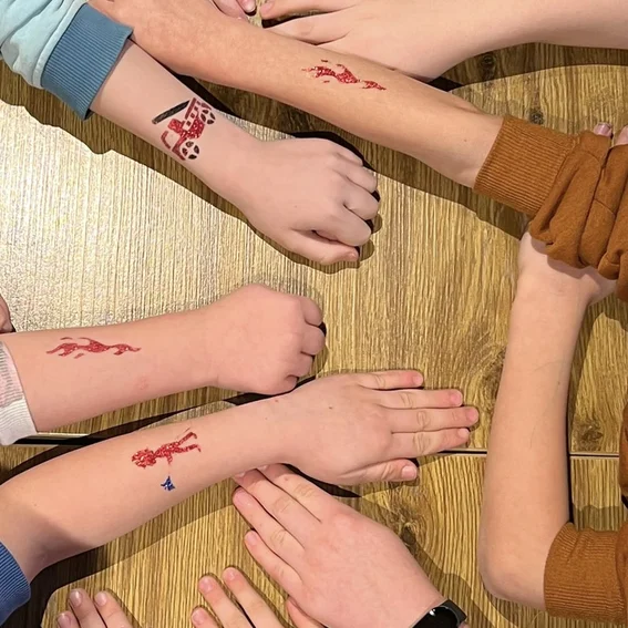 Januar 2024 - Glitzertattoos.jpg